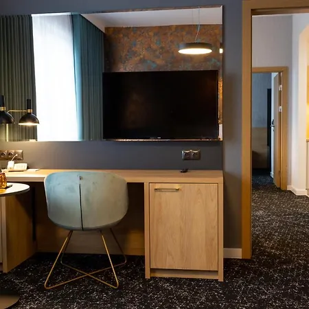 Ξενοδοχείο & Hetman 3*