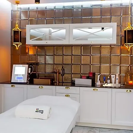 & Hetman Hotel 3*